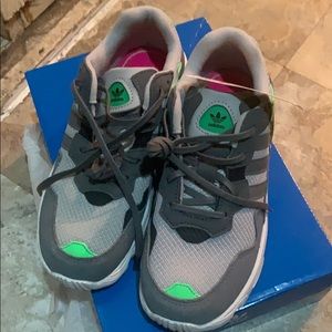 Originals yung-96 c sneakers